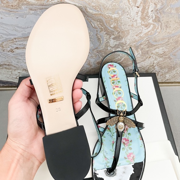 New! Gucci Patent Calfskin Bee Thong Sandals Black - Picture 9 of 9